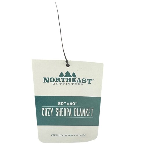 Northeast Outfitters 50 X 60 Cozy Sherpa Blanket Red Multicolor Plaid - Picture 2 of 4